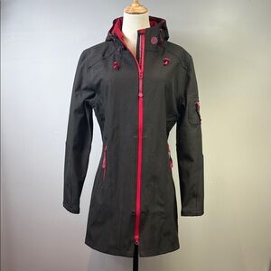 Ilse Jacobsen Soft shell Raincoat Black with Red Trim – Size 40